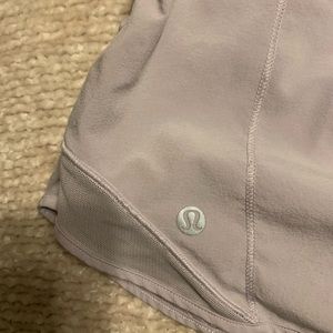 HOTTY HOT HR LULULEMON SHORTS 2.5’